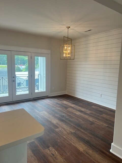 Foto del edificio - Tri-level home with attached 2 car garage in Belle Meade Highlands!