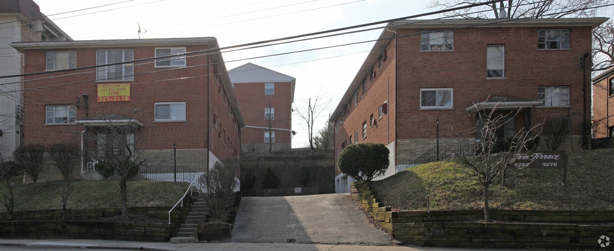 Building Photo - 5276-5282 Montgomery Rd