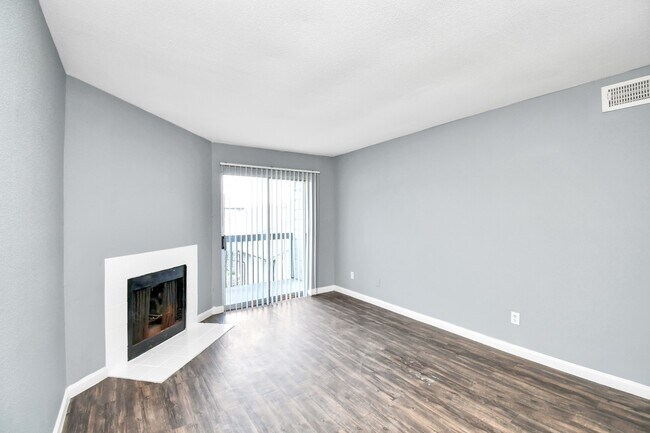 Foto del edificio - 5959 Bonhomme Rd