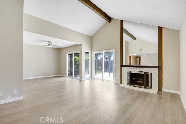 Building Photo - 8555 Sandalwood Ct