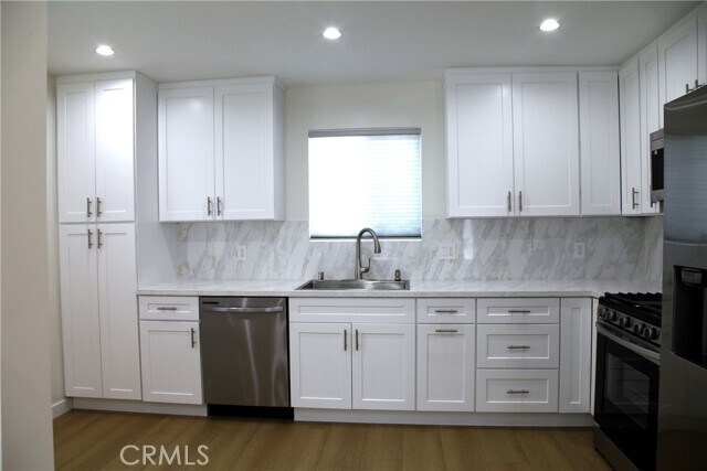 Foto del edificio - 2251 N Catalina St