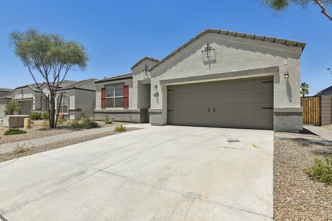 Foto del edificio - 4 Bedroom Home in Tartesso, a Master Plann...