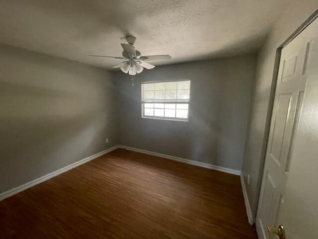 Building Photo - 366 Janell Dr