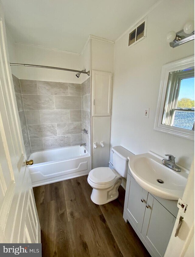 303 S Main St Unit 3, Phoenixville, PA 19460 Room for Rent in