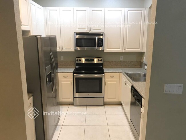 Building Photo - 2135 SW 99th Way