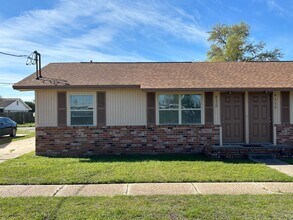 Building Photo - 4113-4115 W 22nd St