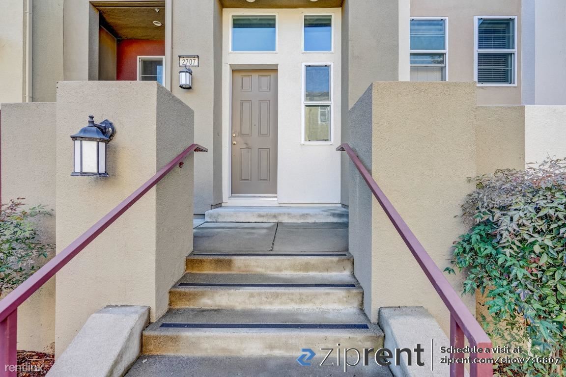 Primary Photo - 3 br, 2.5 bath Townhome - 2707 Holly Stree...