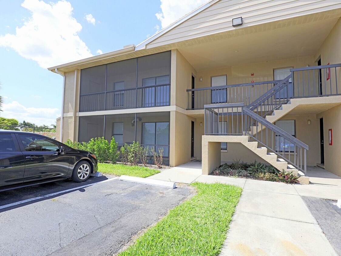 5329 Summerlin Rd Fort Myers, FL 33919 Alquileres en Fort Myers, FL