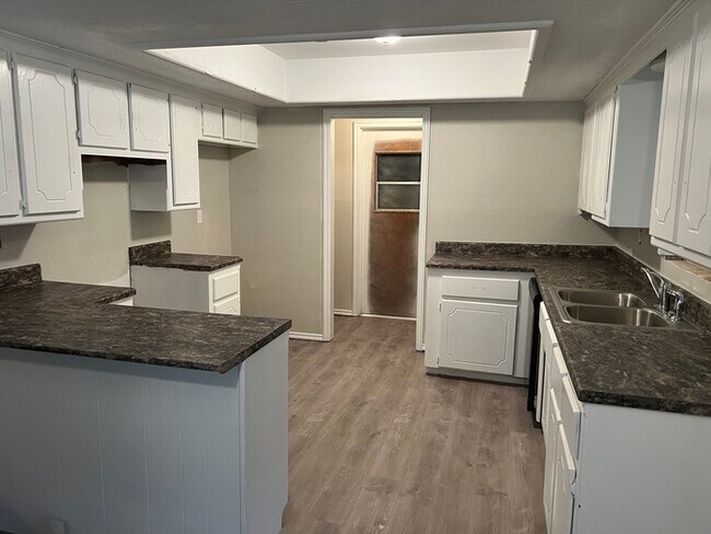 Foto del edificio - 9513 S Ross Ave