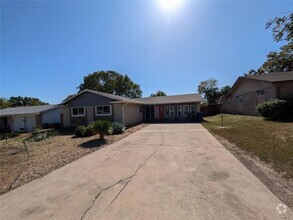 Building Photo - 624 Oceanview Dr