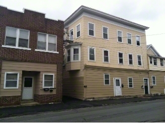 Foto principal - 52-89 Cottage St