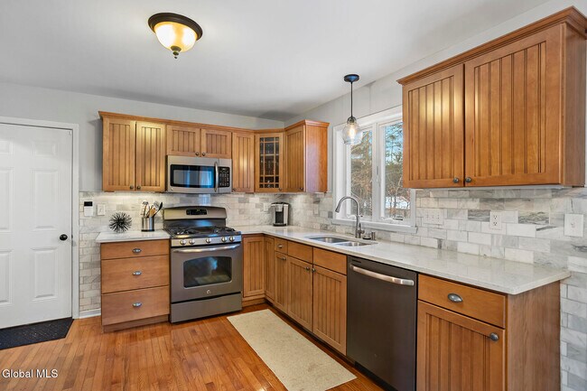 Foto del edificio - 8 Backstretch Ct