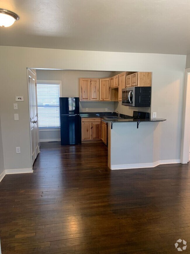 Classens Cream Ridge Apartments under 2,000 Oklahoma City, OK 7