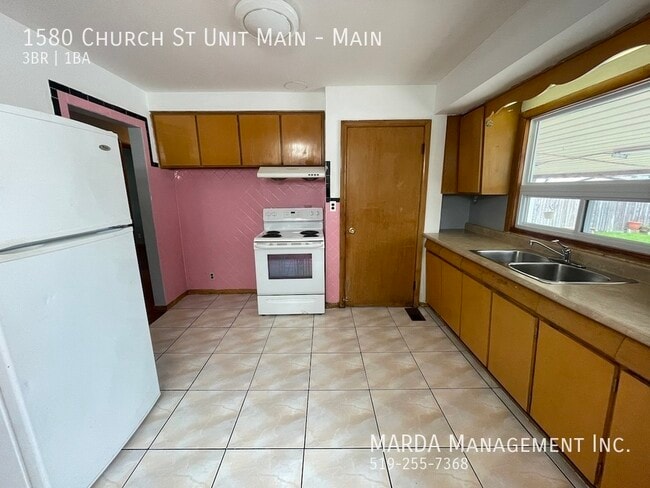 Building Photo - COZY 3 BED / 1 BATH UNIT IN SOUTH CENTRAL ...