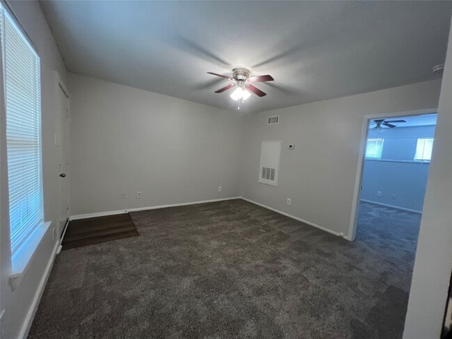 Foto del edificio - 5415 Scott St