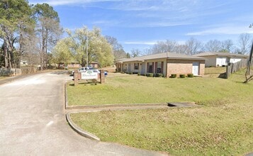 Building Photo - 756 Randolph Ave