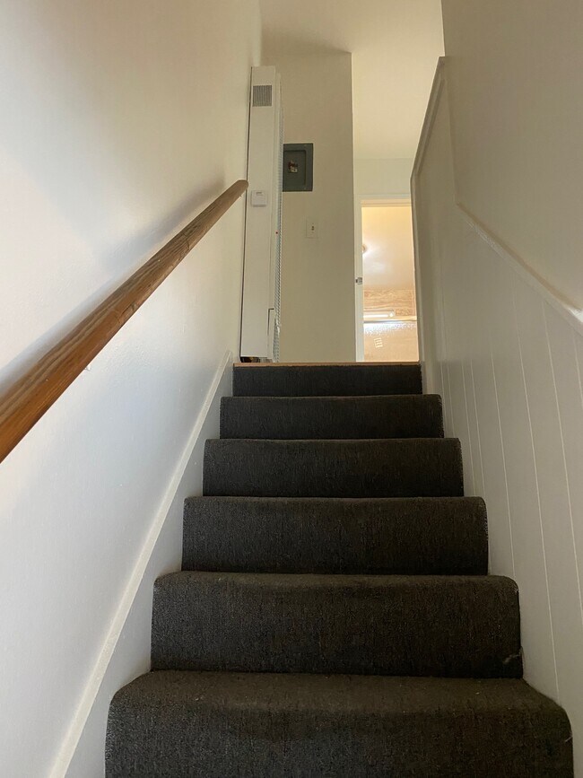 262 E Allenhurst St, Los Angeles, CA 90061 Townhome Rentals in Los