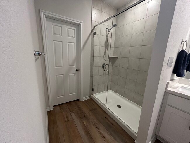 Foto del edificio - 822 Pepperbark Loop