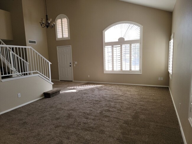 Foto del edificio - Updated Surprise Beauty