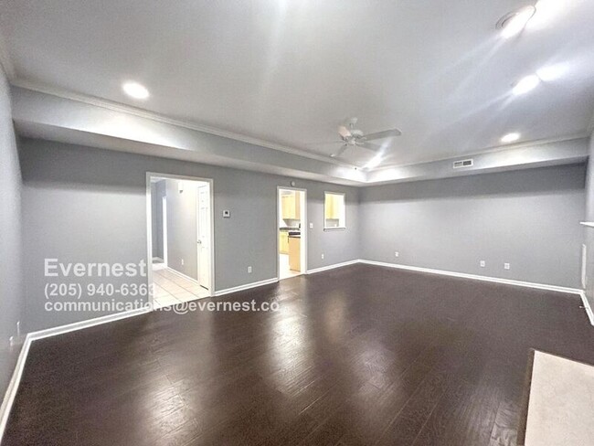 Foto del edificio - 632 Parkside Cir