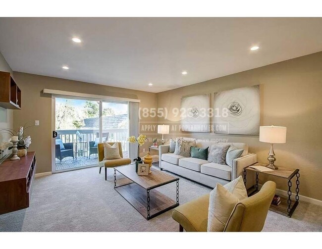 Building Photo - 675 Sharon Park Dr