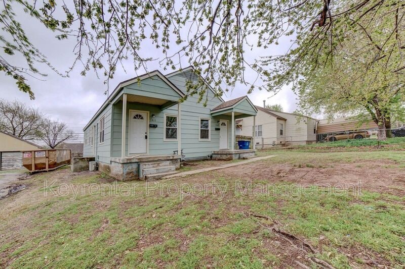 Foto principal - 1419 N Winston Ave