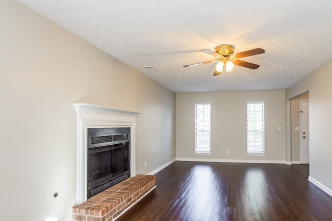 Foto del edificio - 1089 Oak Moss Dr