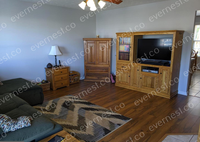Building Photo - 9810 W Midland Way