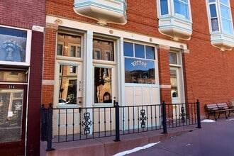 Building Photo - 318 Victor Ave