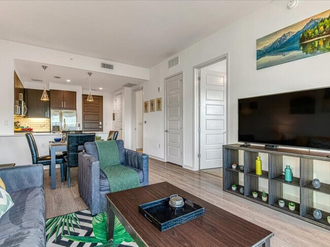 Foto del edificio - 2121 Holcombe Blvd