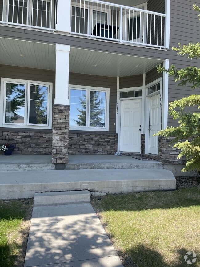 Building Photo - 4227 Green Apple Dr