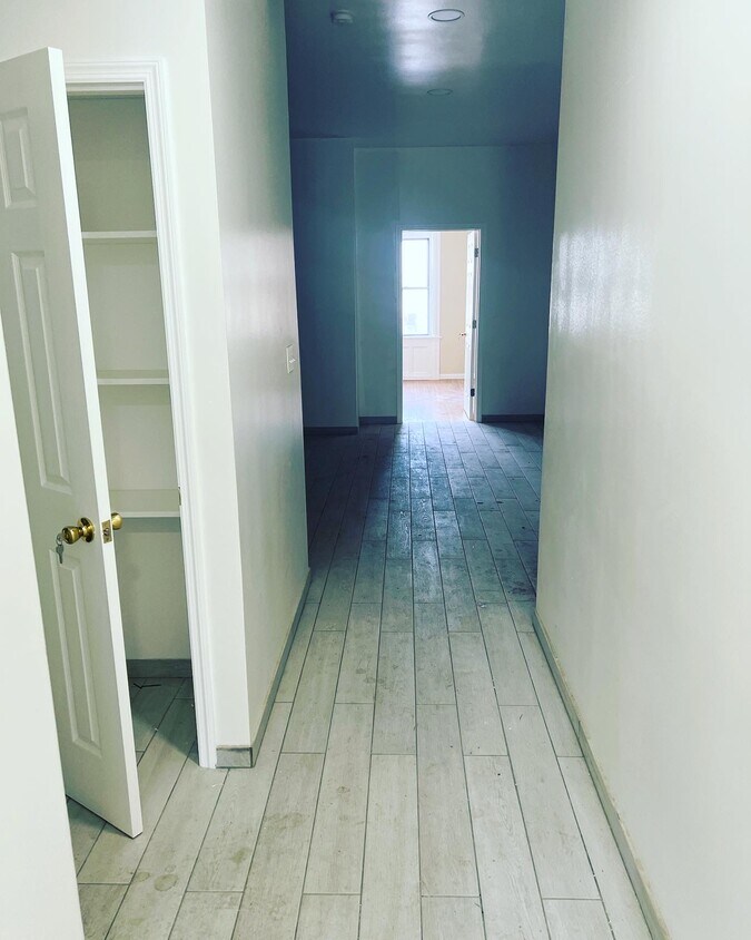 Foto principal - 1448 Nostrand Ave