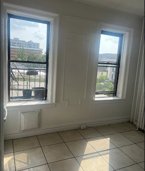 Building Photo - 105 Clifton Pl