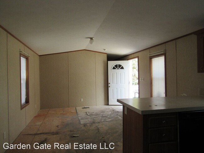 Building Photo - 3 br, 2 bath House - 601 Brooks