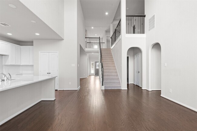 Building Photo - 29650 Kynndal Shore Dr