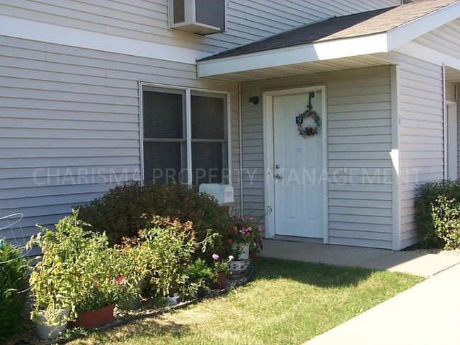 Building Photo - 3506 S Sertoma Ave