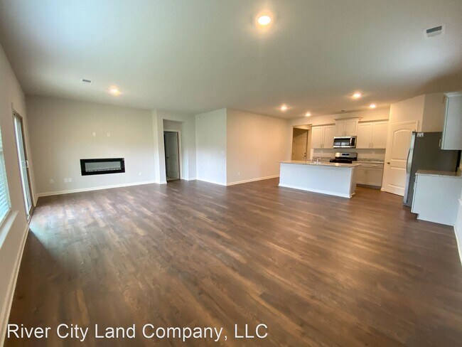Foto del edificio - 4 br, 2 bath House - 85 Meadowland Lane