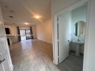 Building Photo - 20737 NE 2nd Ct