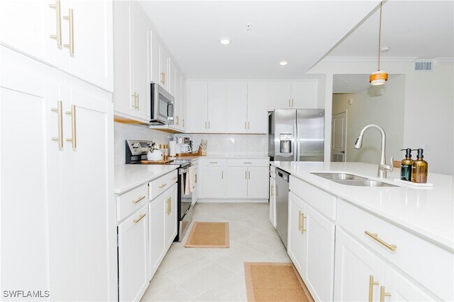 Foto del edificio - 5583 Double Eagle Cir