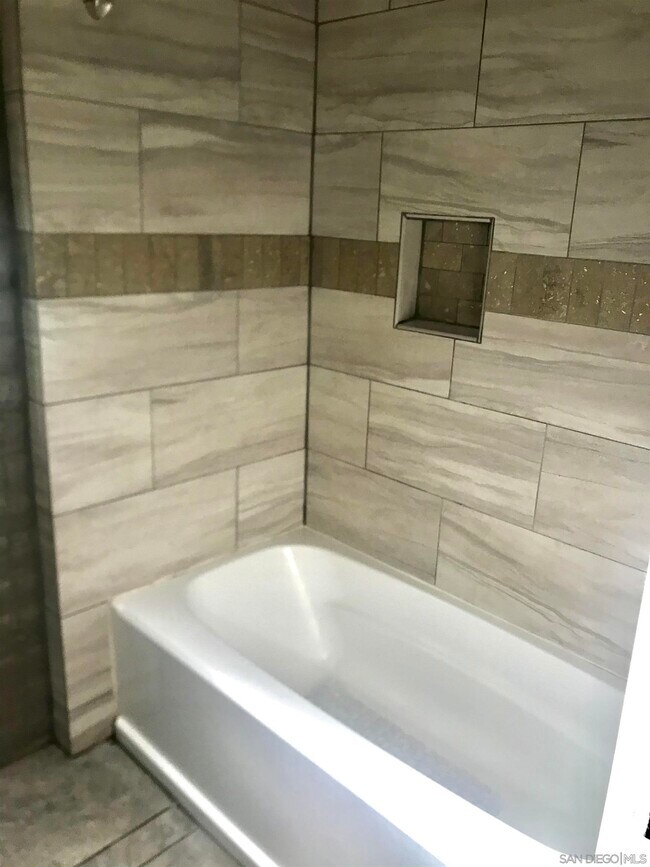 Foto del edificio - 32220 Cuesta De Camellia