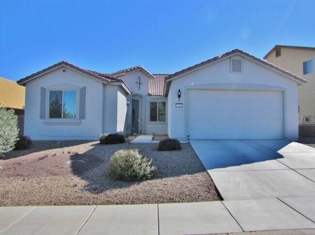 Foto del edificio - 4BR/2BA/2CG 2102 sq.ft. rental in Cimmaron Estates in Sierra Vista, AZ
