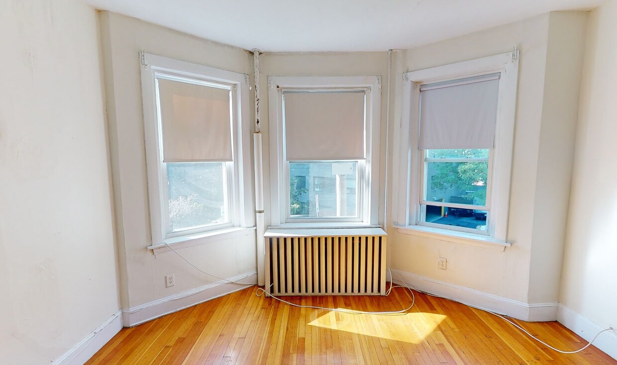 Primary Photo - Avl Now - No Fee! Washington Sq 2BR/2BA, h...
