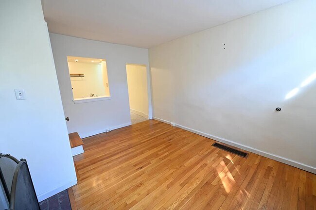 Foto del edificio - 725R27 Pemberton St