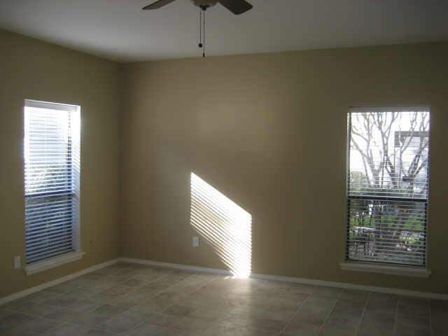 Building Photo - 2025 Augusta Dr
