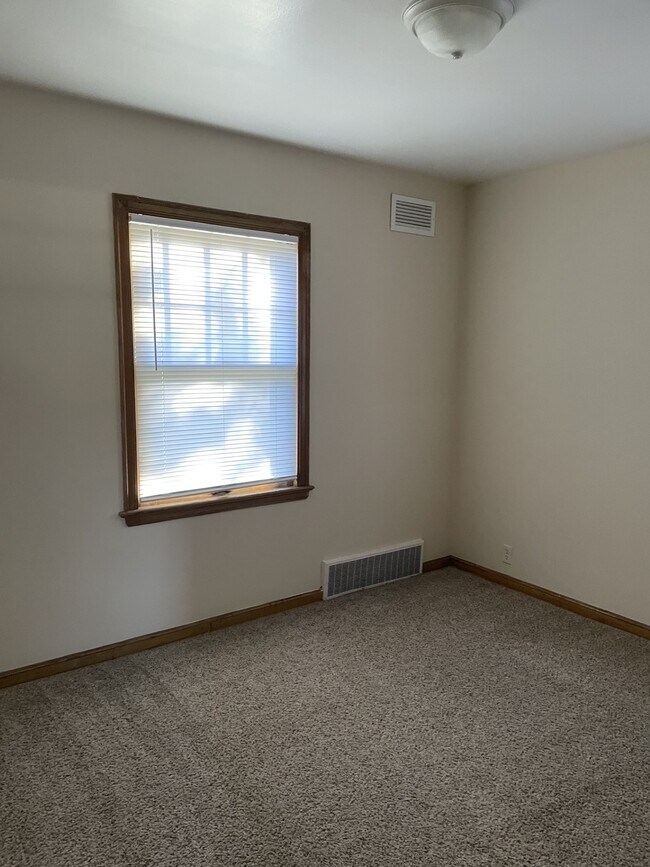 Sala de estar - 2522 Hancock St