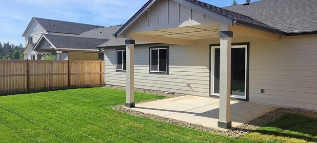 Backyard and Covered Patio - 5101 Holly St