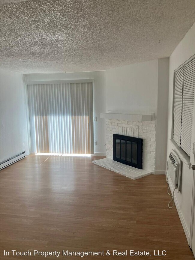Building Photo - 2 br, 2 bath House - 14806 East 2nd Avenue...
