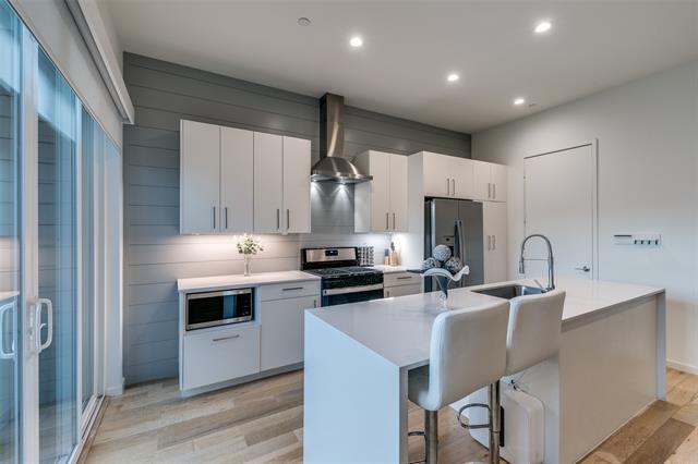 Foto del edificio - 3812 San Jacinto St