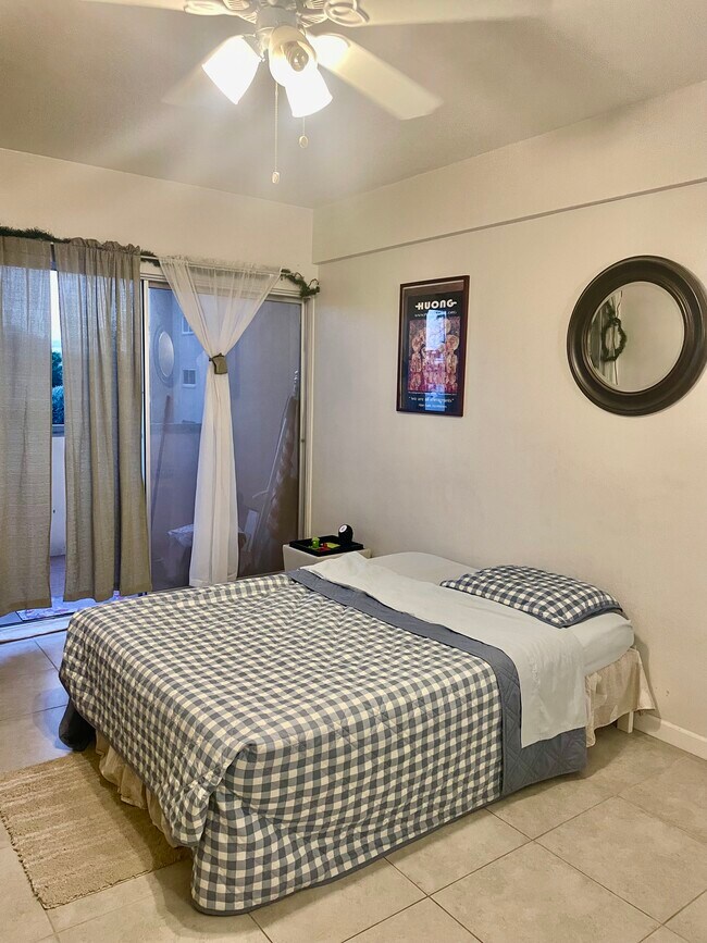 Foto del edificio - 351 E Thomas Rd