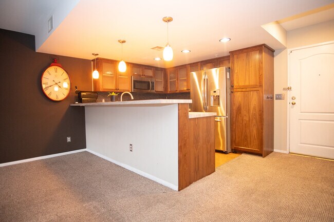 Building Photo - 4760 Templeton St